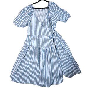 Sz. XXL Blue and White Stripped Old Navy Wrap Dress